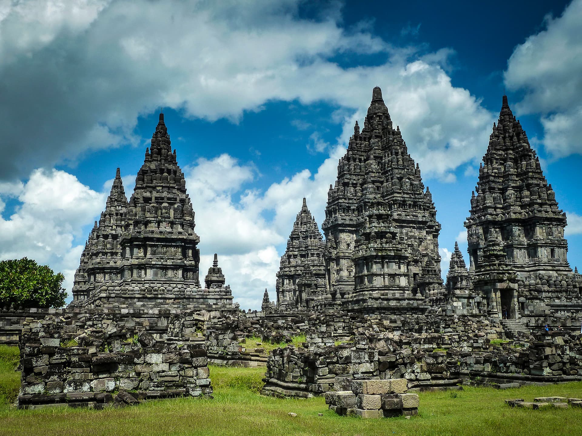 Découverte des temples de Borobudur & Prambanan