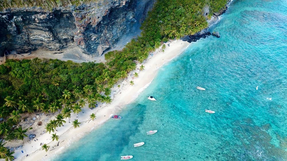 De la mer des Caraïbes à l'Atlantique sauvage